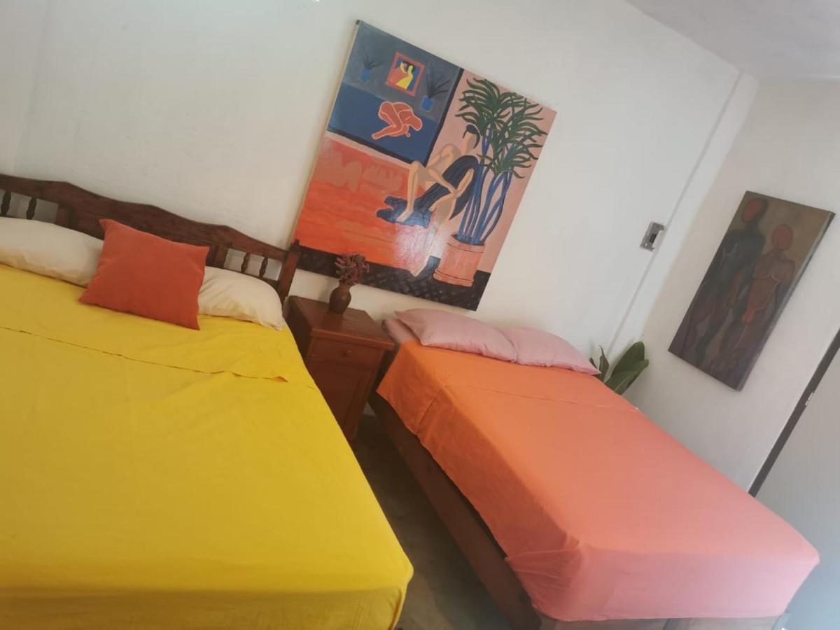 La Maxima & Lgbt Hotel ซิโปไลต์ ภายนอก รูปภาพ